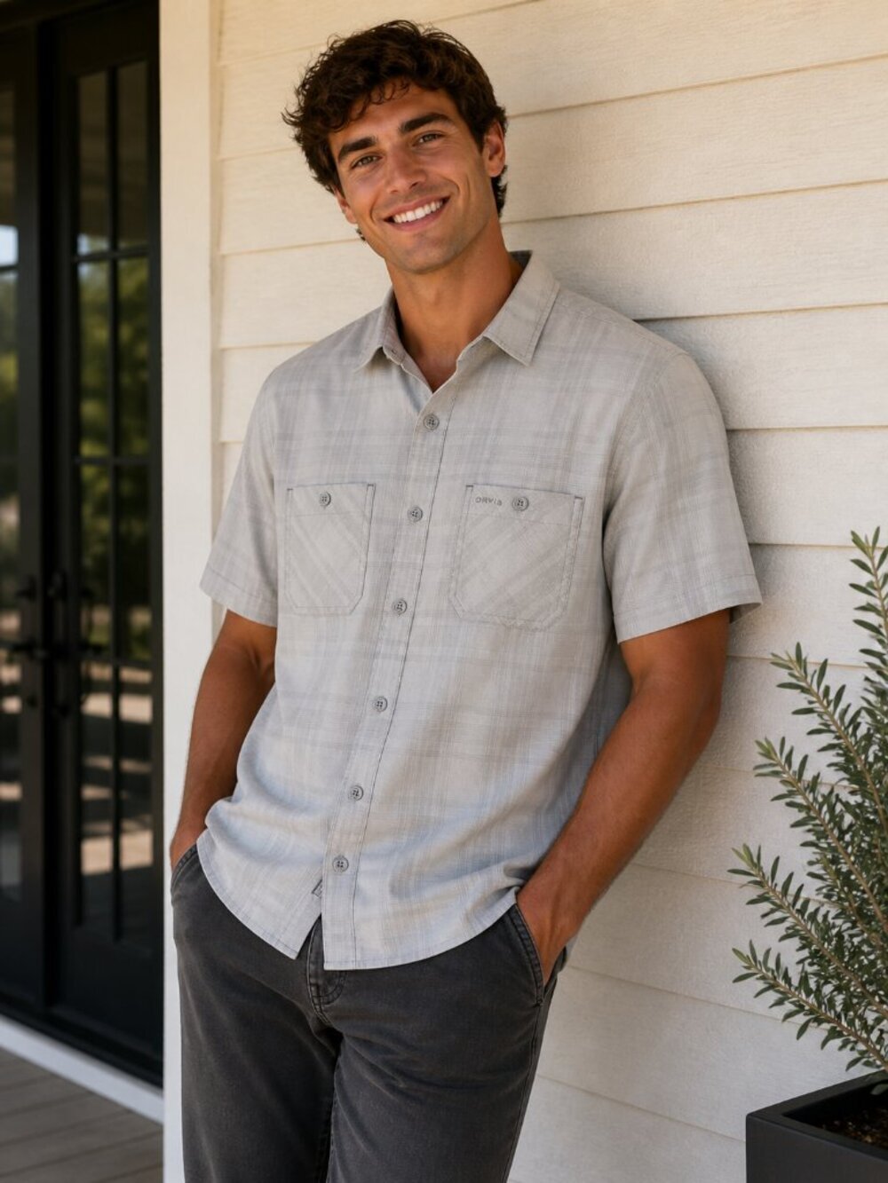 Orvis Classic Collection Men’s Medium Gray Plaid Button Down Shirt Short Sleeve